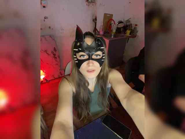 cutemilana_sw webcam