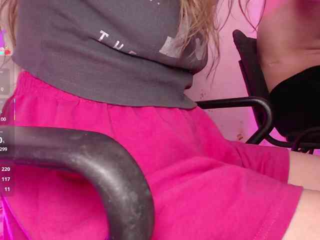 cutemilana_sw webcam
