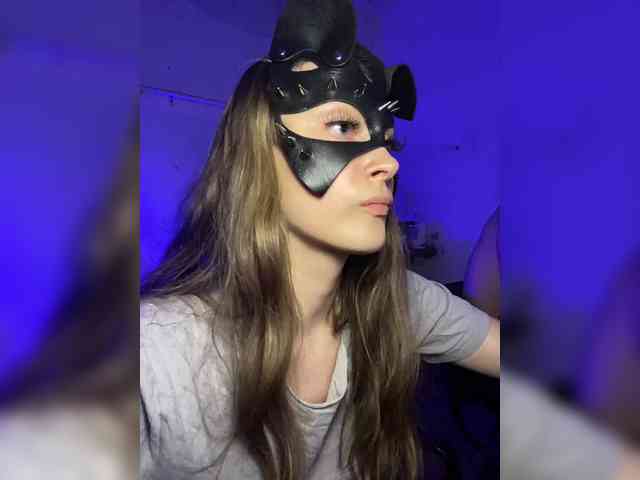 cutemilana_sw webcam