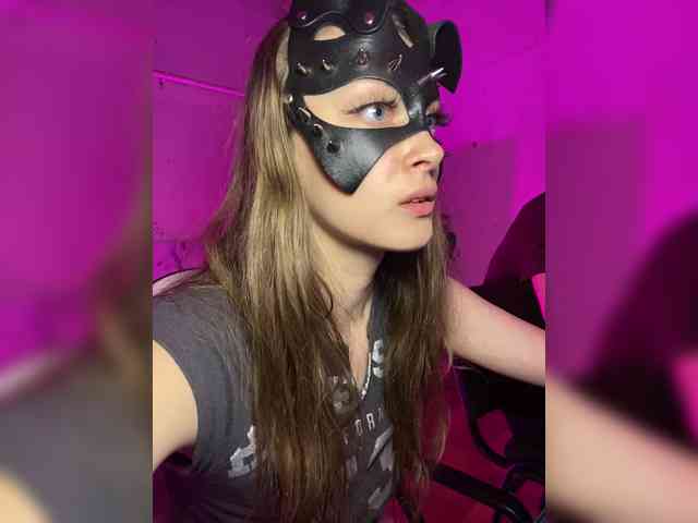 cutemilana_sw webcam