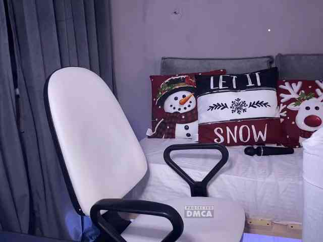 cutemilana_sw webcam