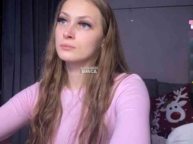 cutemilana_sw webcam