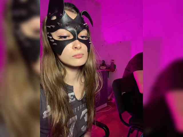 cutemilana_sw webcam