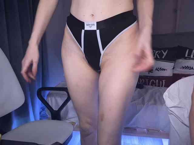 cutemilana_sw webcam