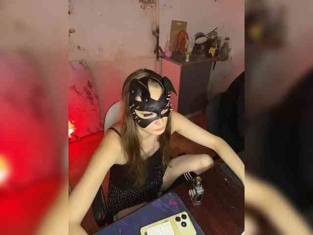 cutemilana_sw webcam