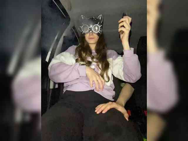 milana_sexwife webcam