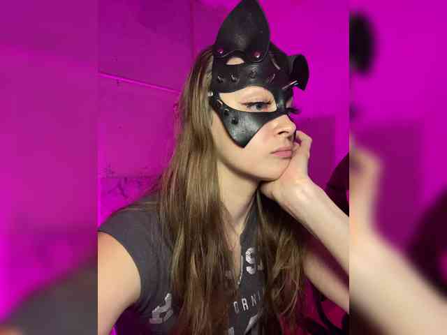cutemilana_sw webcam