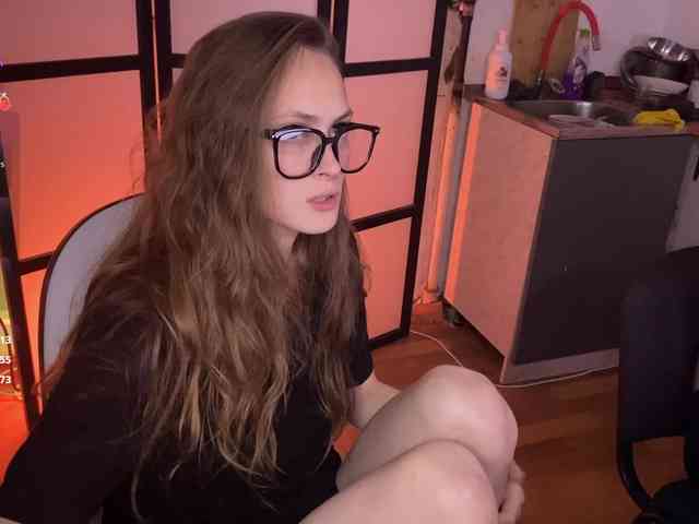 cutemilana_sw webcam