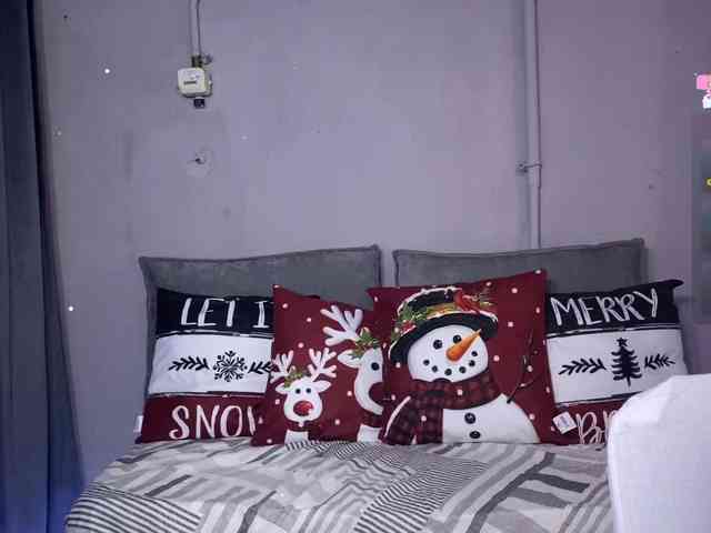 cutemilana_sw webcam