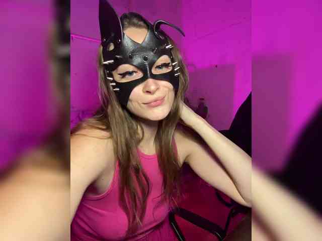 cutemilana_sw webcam