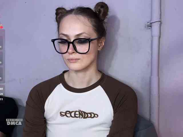 cutemilana_sw webcam
