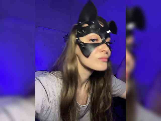 cutemilana_sw webcam