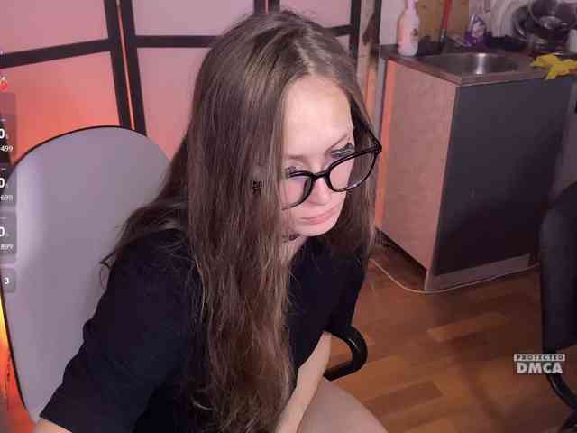 cutemilana_sw webcam