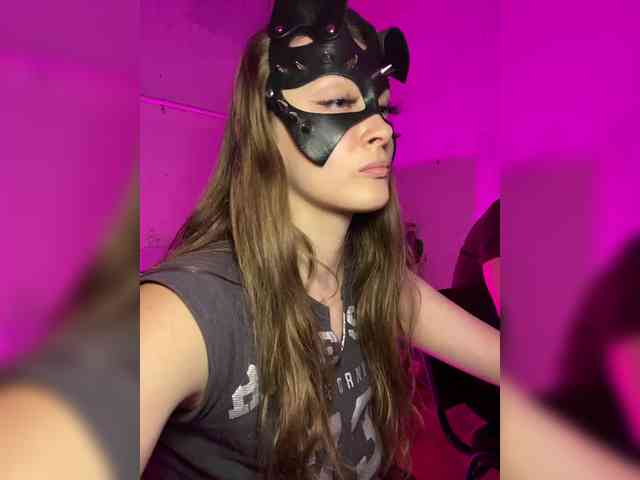 cutemilana_sw webcam