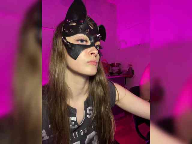 cutemilana_sw webcam