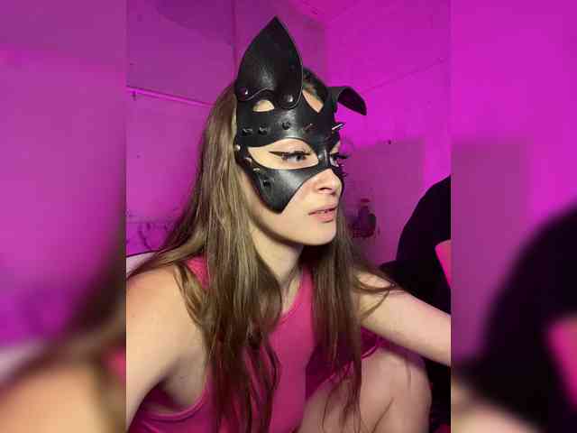 cutemilana_sw webcam