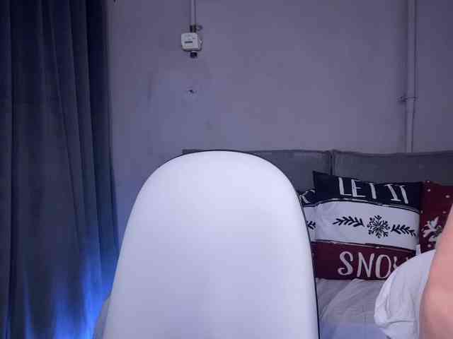 cutemilana_sw webcam