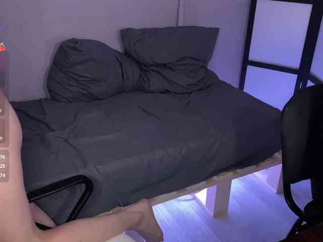 cutemilana_sw webcam