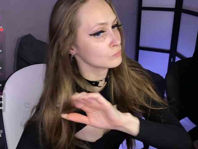 cutemilana_sw webcam