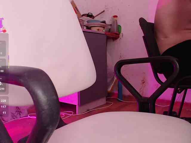 cutemilana_sw webcam