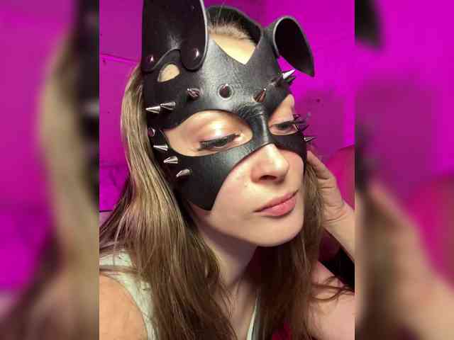 cutemilana_sw webcam