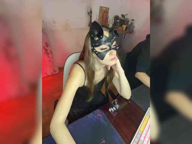 cutemilana_sw webcam