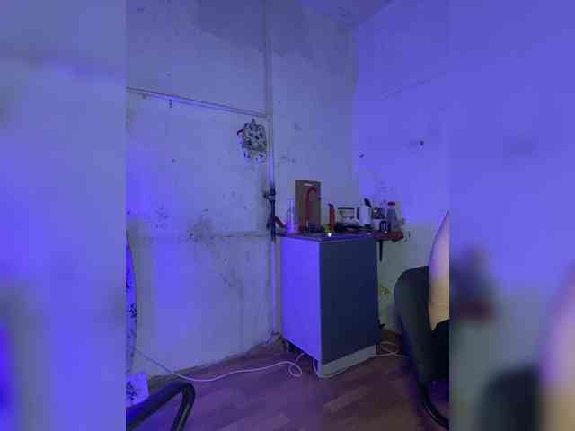 cutemilana_sw webcam