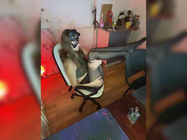 cutemilana_sw webcam