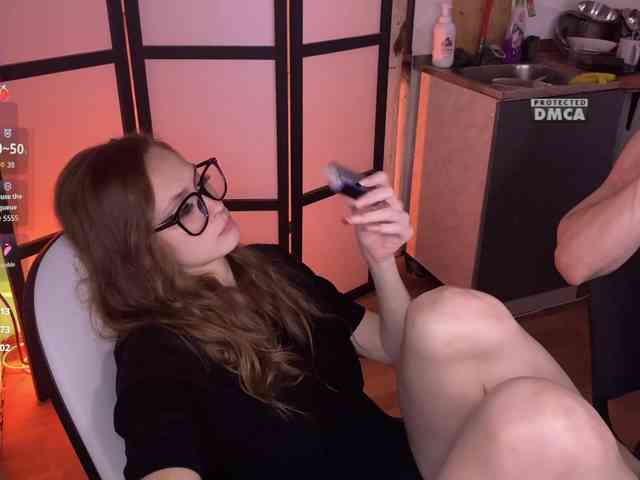 cutemilana_sw webcam