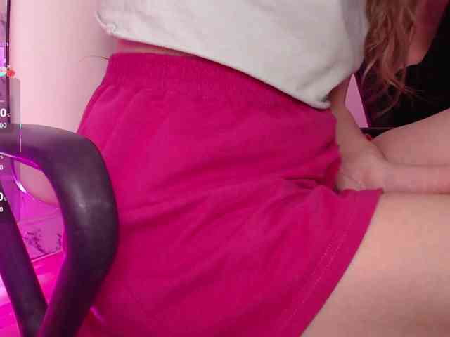 cutemilana_sw webcam