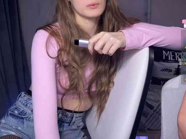 cutemilana_sw webcam