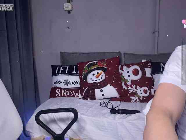 cutemilana_sw webcam