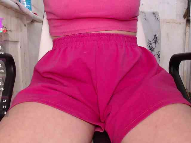 cutemilana_sw webcam