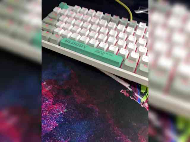 cutemilana_sw webcam