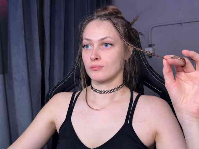 cutemilana_sexwife webcam