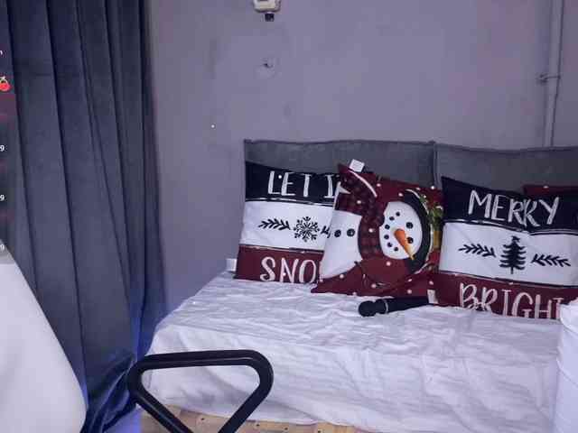 cutemilana_sw webcam