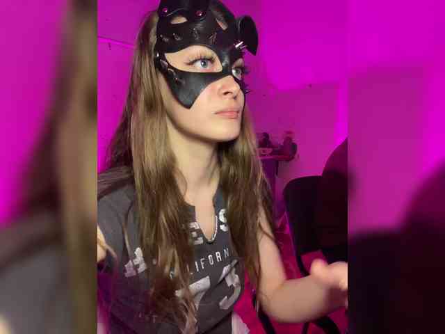 cutemilana_sw webcam