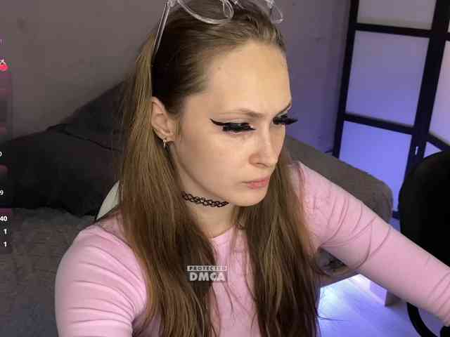 cutemilana_sw webcam