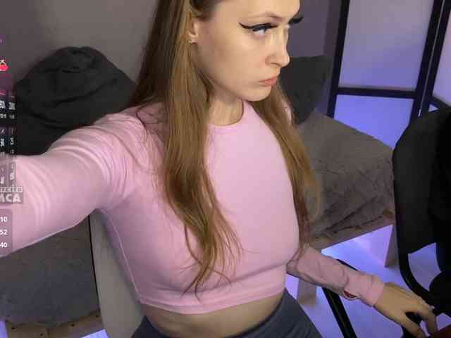 cutemilana_sw webcam