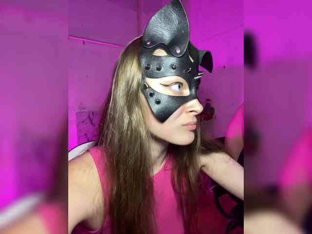 cutemilana_sw webcam