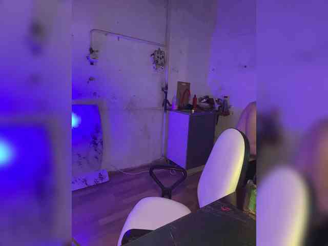 cutemilana_sw webcam