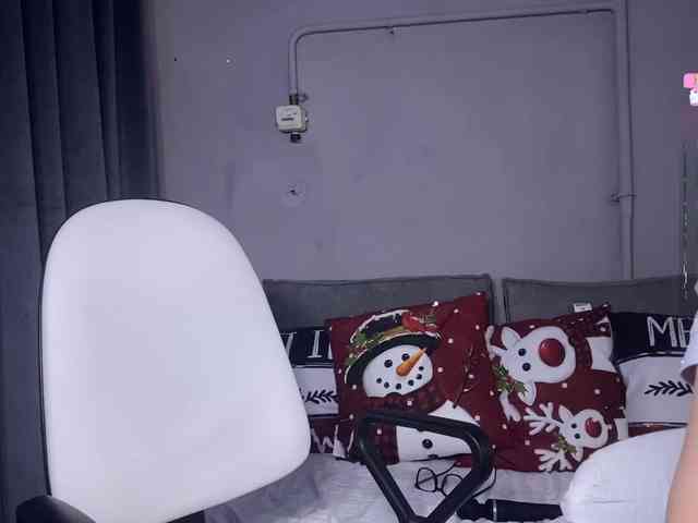 cutemilana_sw webcam