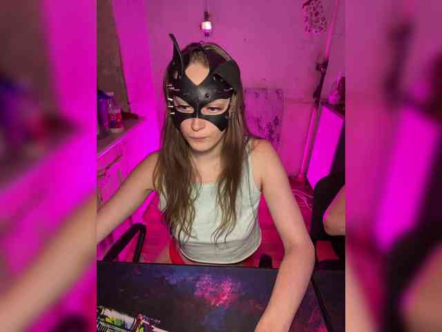 cutemilana_sw webcam
