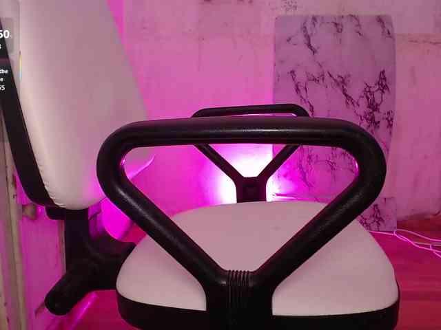 cutemilana_sw webcam