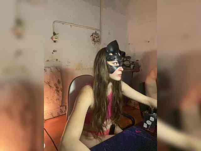 cutemilana_sw webcam