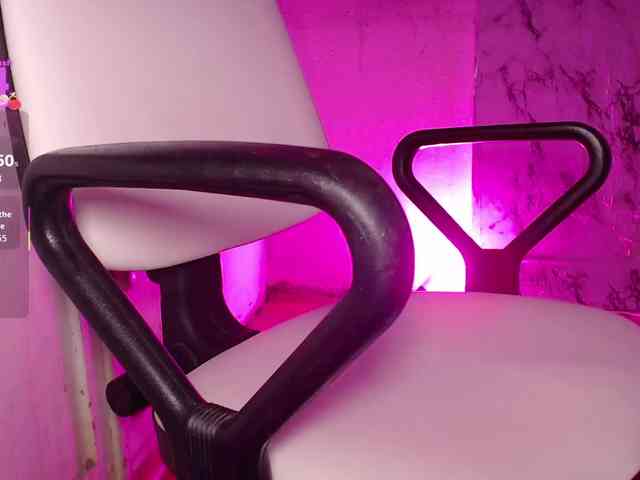 cutemilana_sw webcam