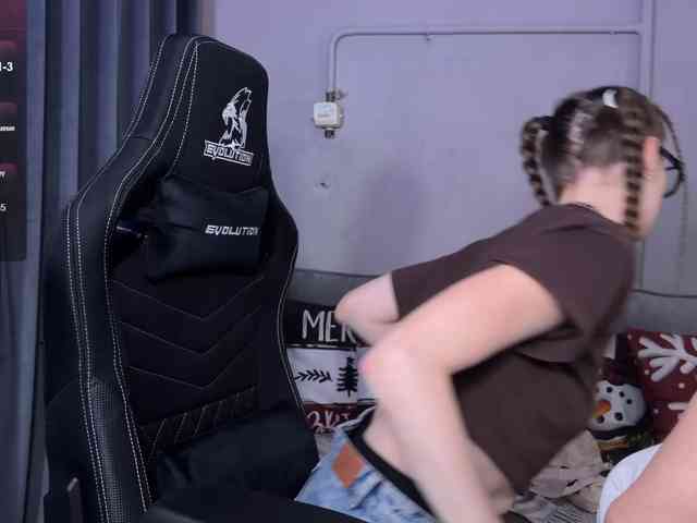 cutemilana_sexwife webcam