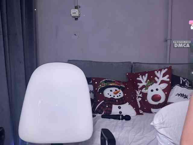 cutemilana_sw webcam