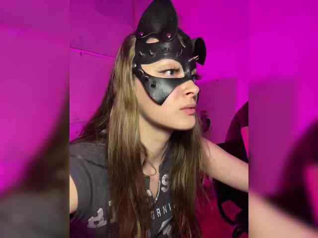 cutemilana_sw webcam
