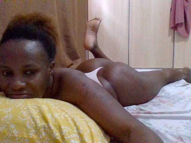 cutelizah's BongaCams show and profile